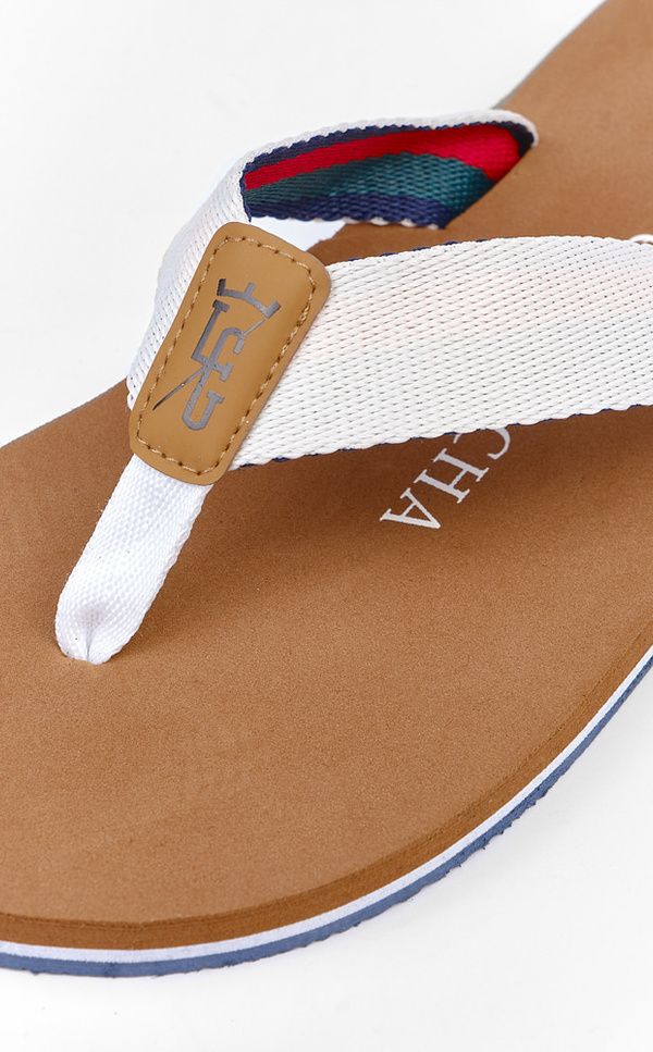 Chinelo Cartaya | Crudo