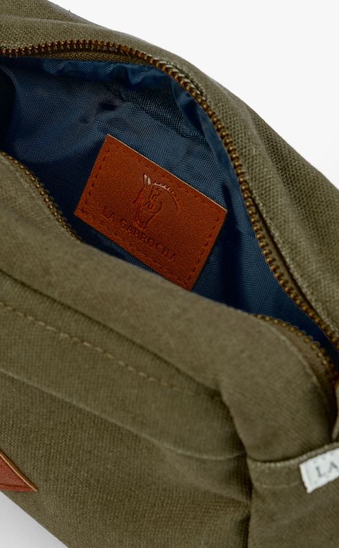 Nécessaire detalhe | Caza