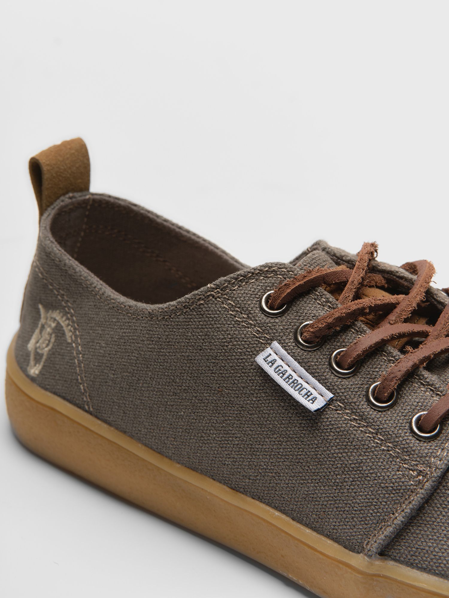 Canvas sneaker | Moka