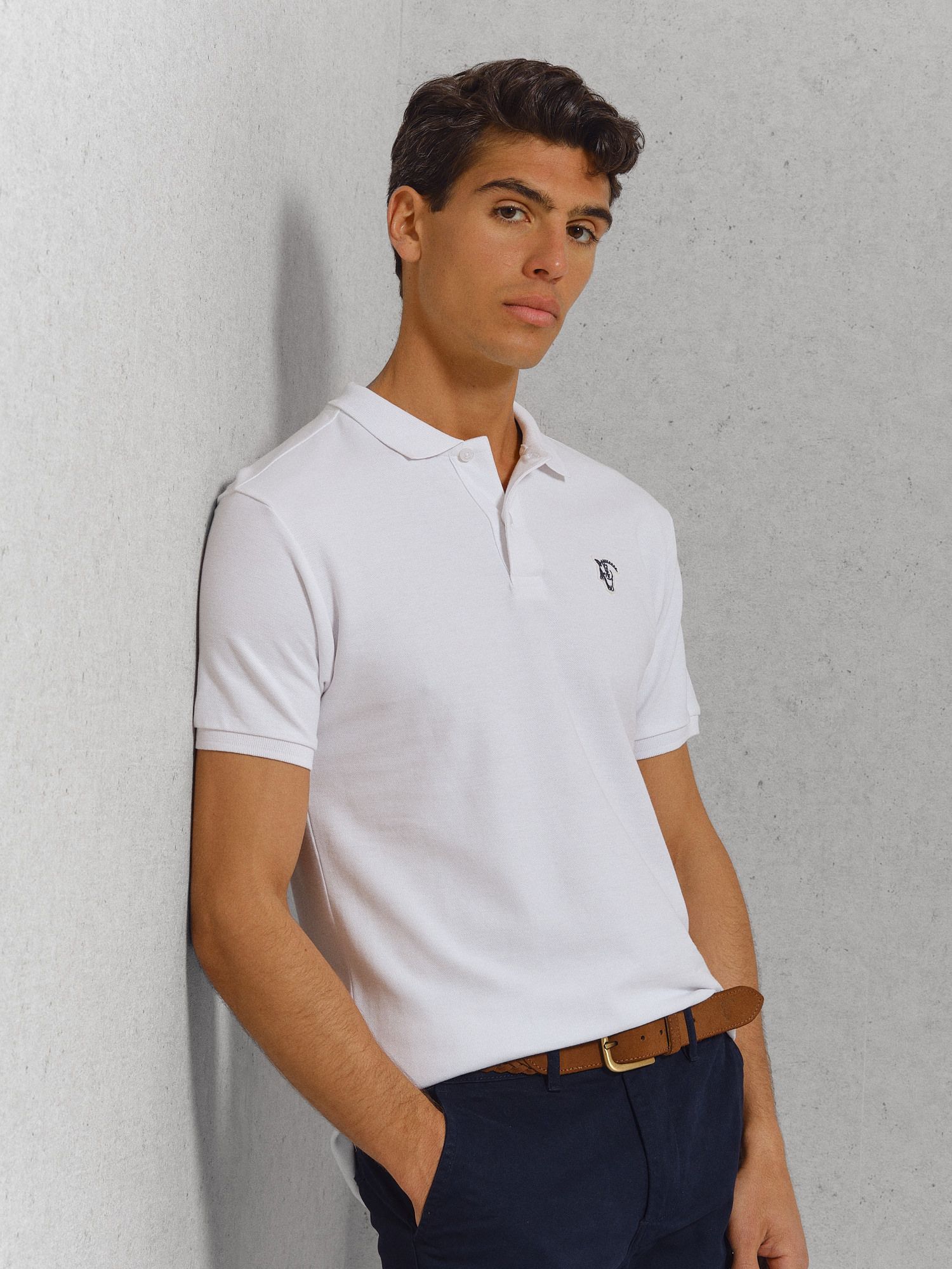 Polo Básico Detalle Parche | Blanco