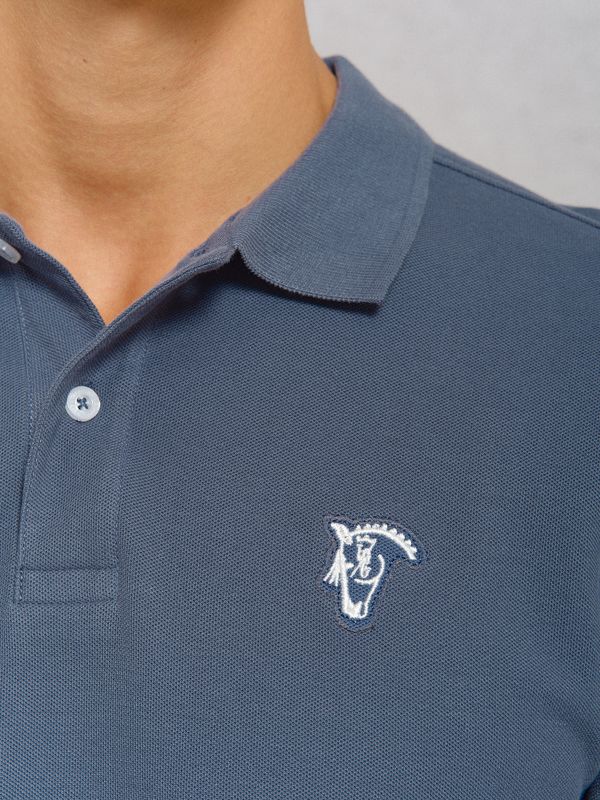 Polo Básico com Detalhe Patch | Cobalto