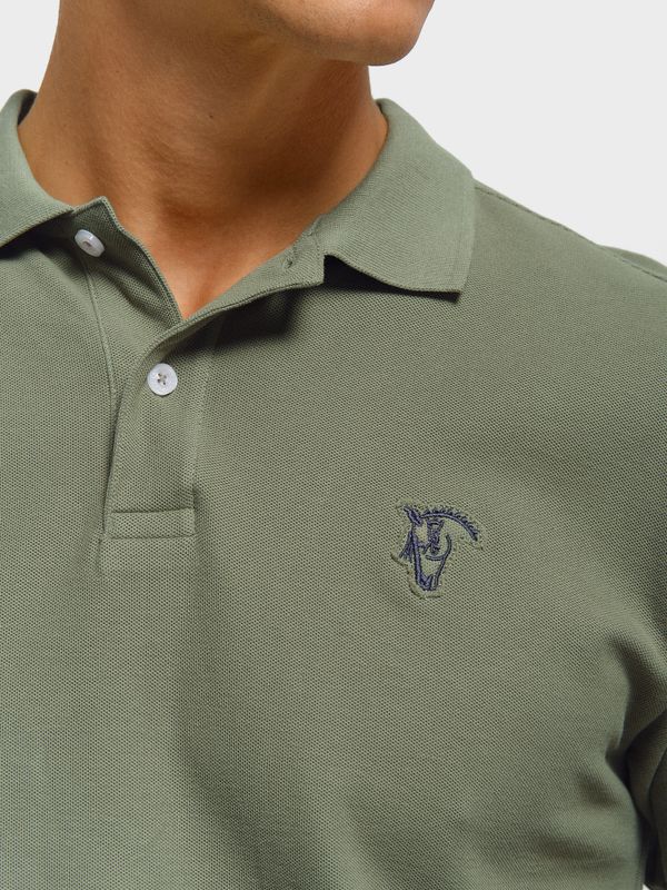 Polo Básico com Detalhe Patch | Salvia