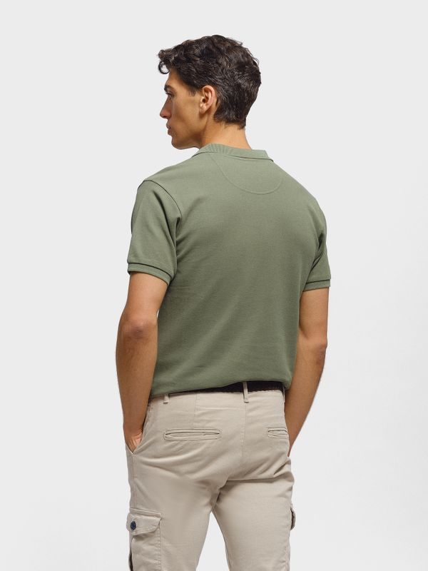 Polo Básico com Detalhe Patch | Salvia