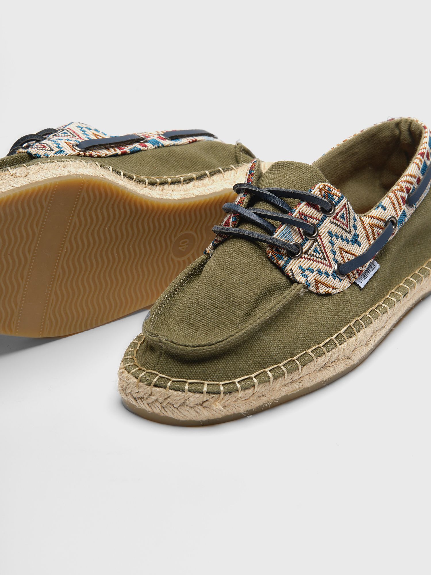 Ethnic Nautical | Caza