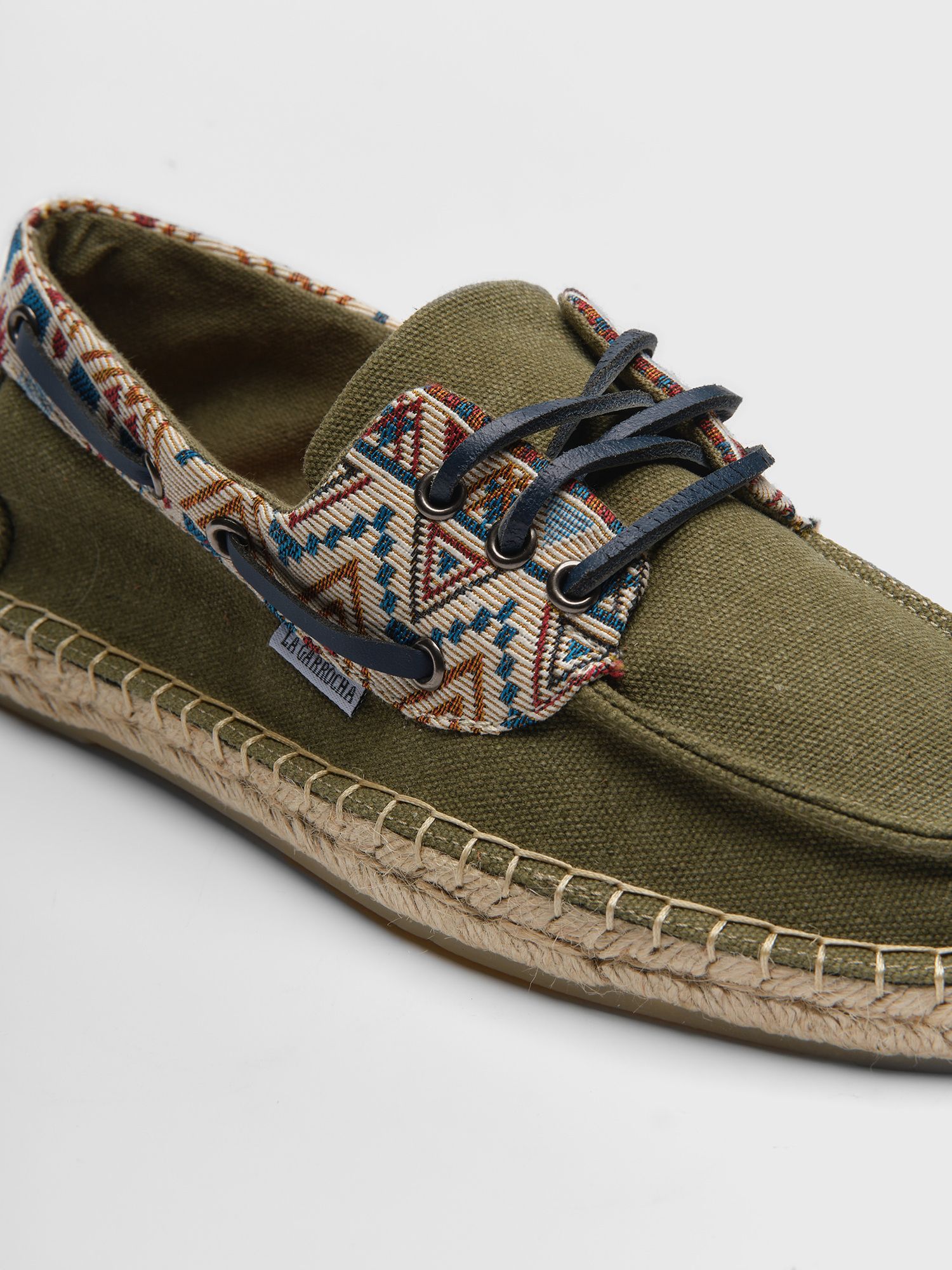 Ethnic Nautical | Caza