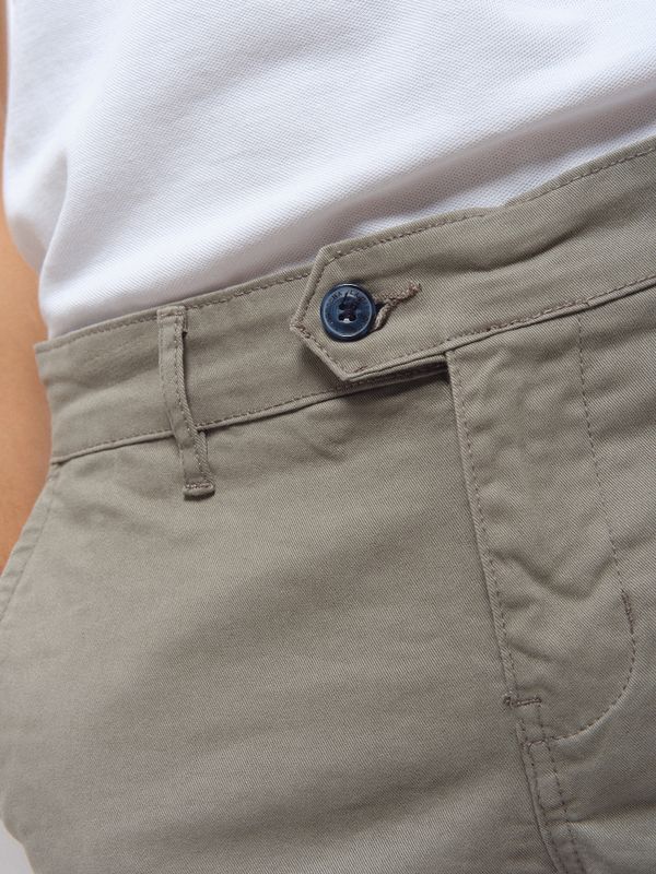 Bermuda Chino | Gris