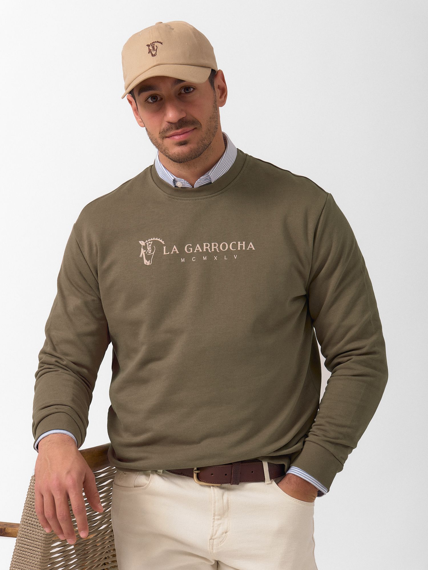 Sweatshirt Clássica | Oliva