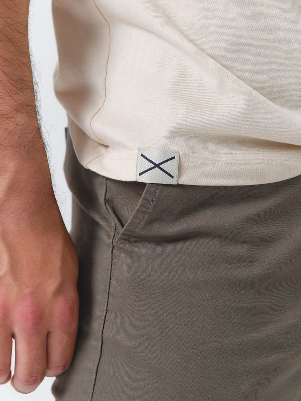 T-shirt College | Nude