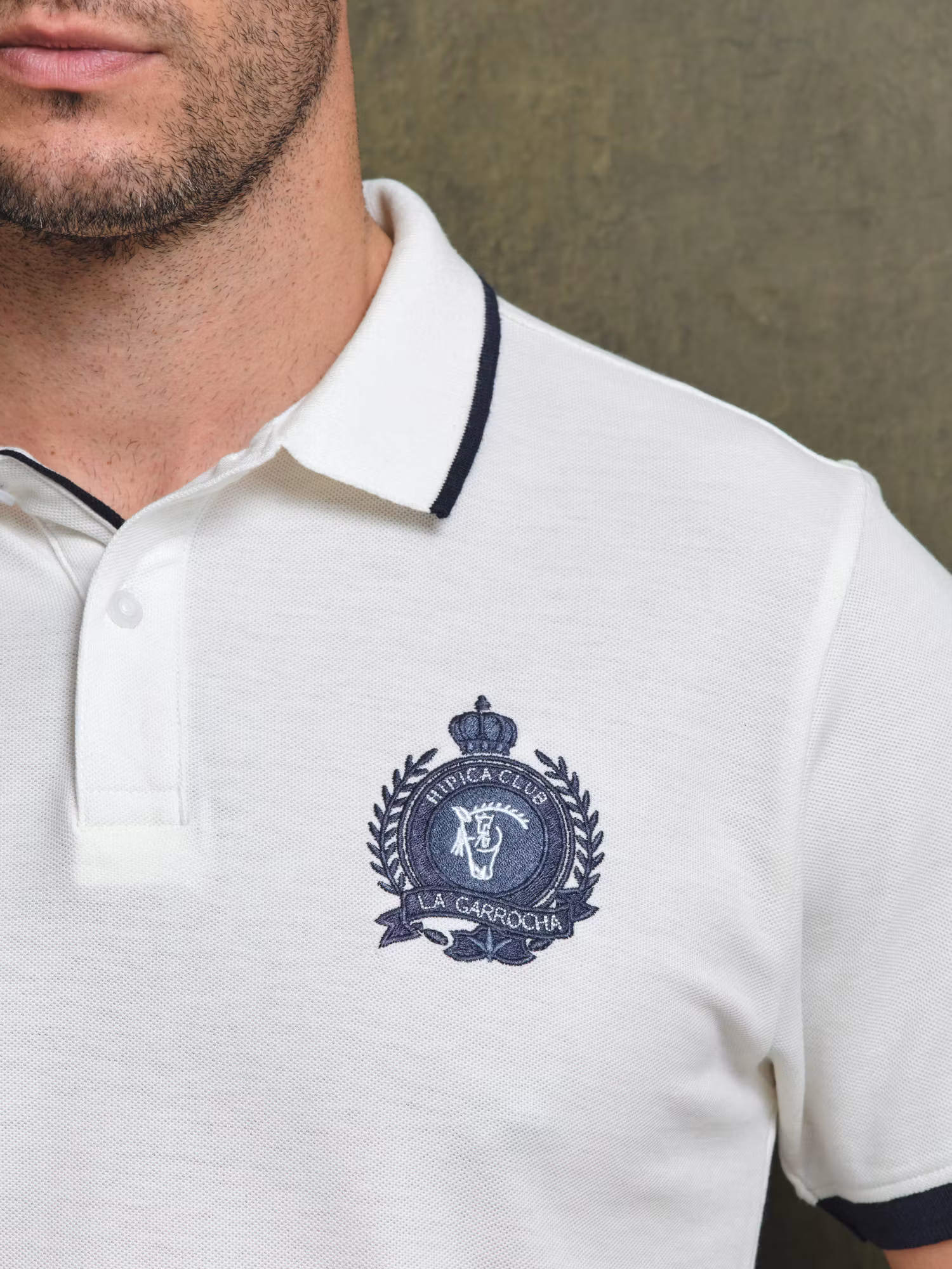 Polo Número | Crudo