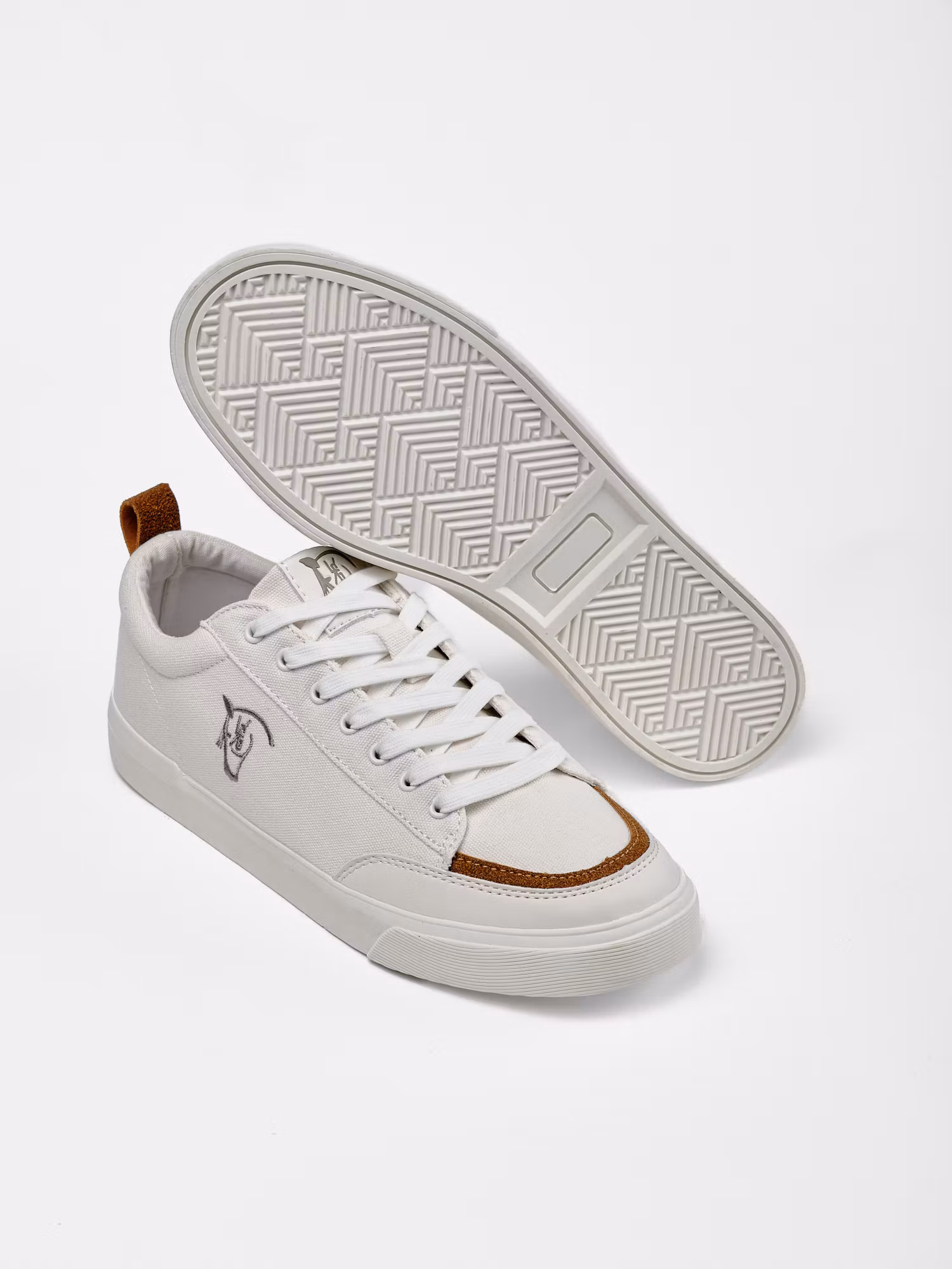Atrani Canvas Sneaker | Crudo