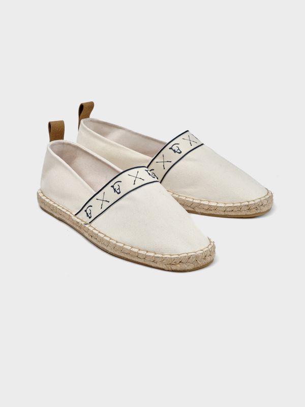 Alpercata Brand | Nude