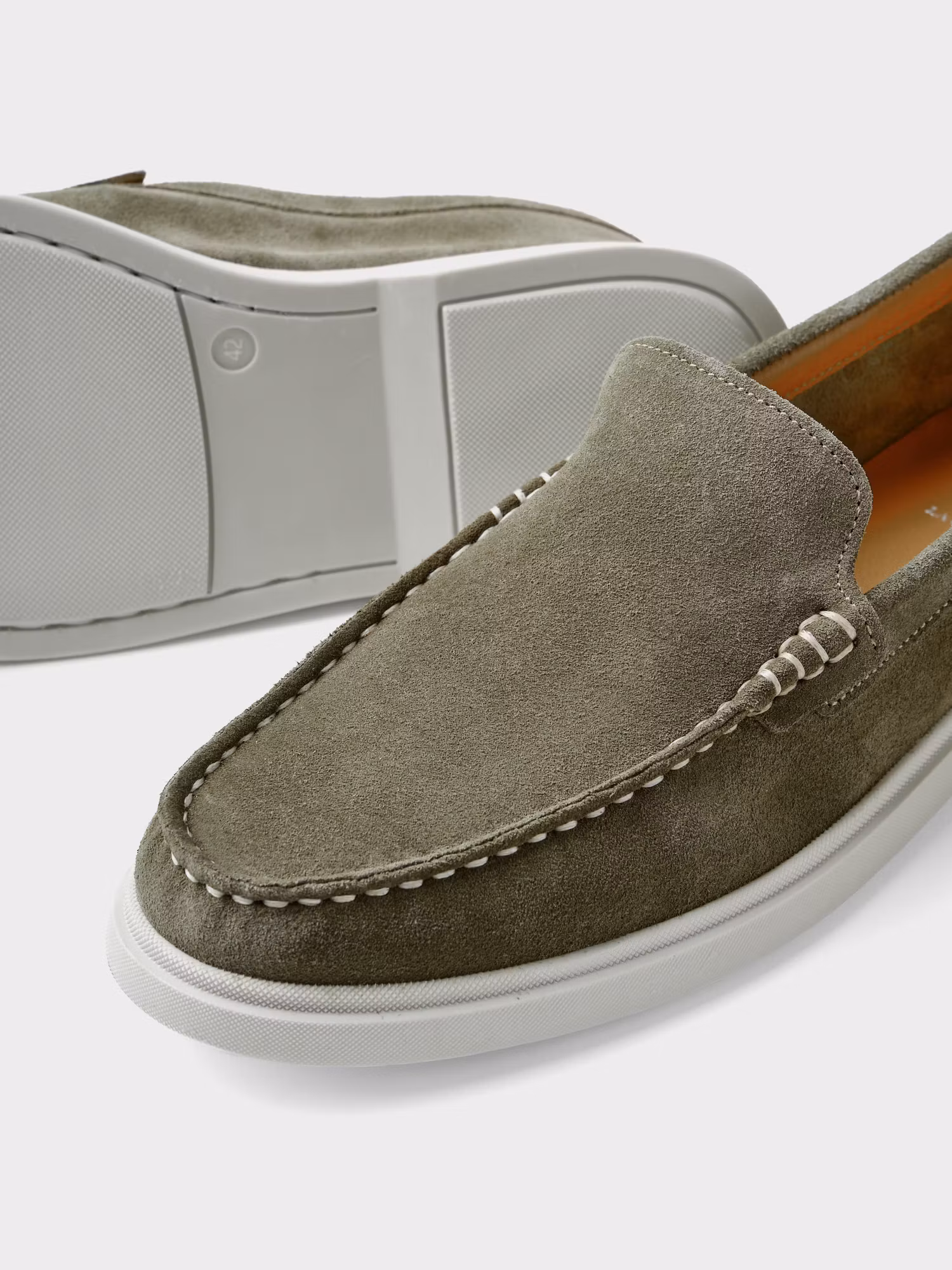 Suede Moccasin | Musgo