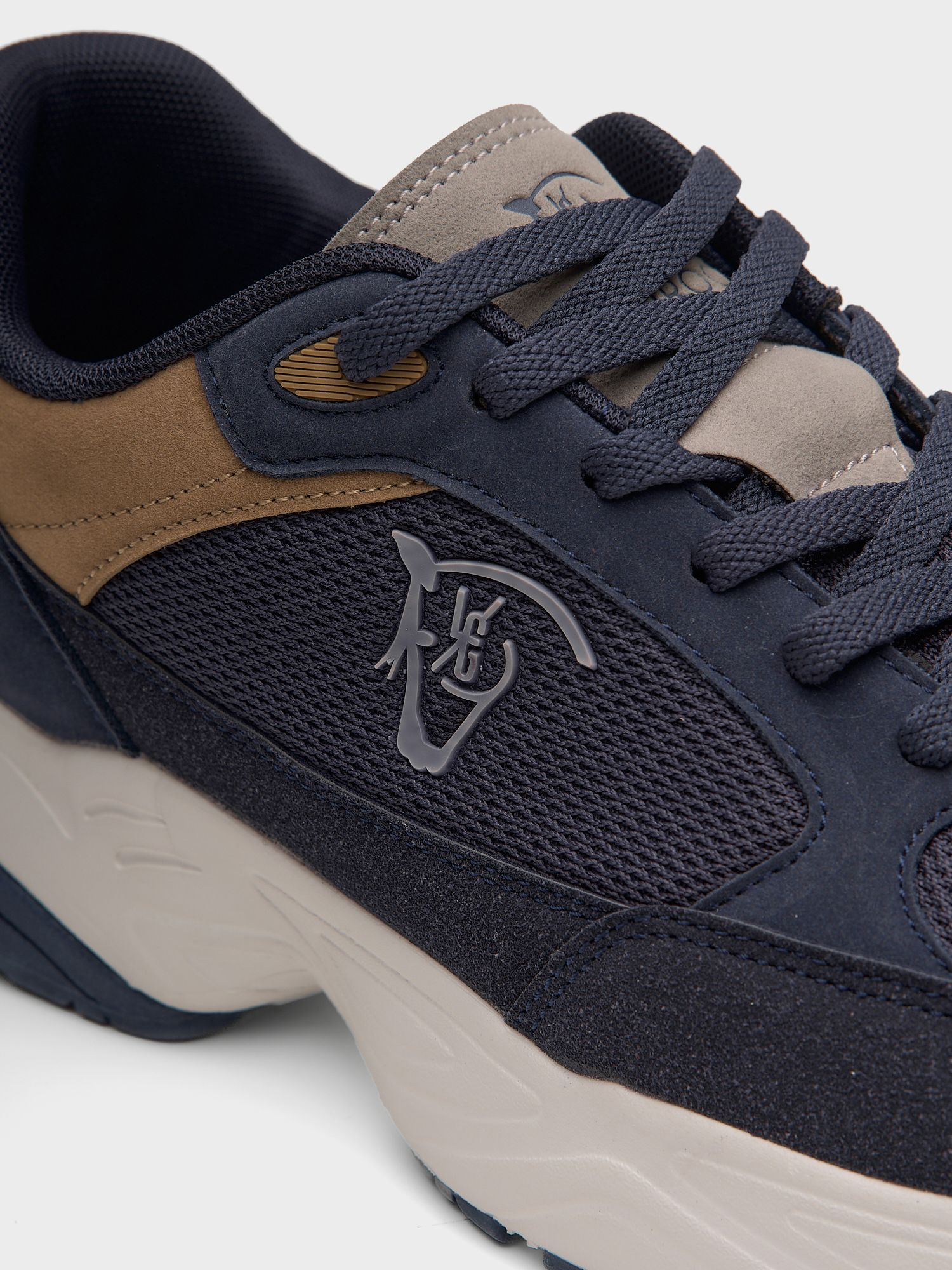 Lisbon Sneaker | Marino