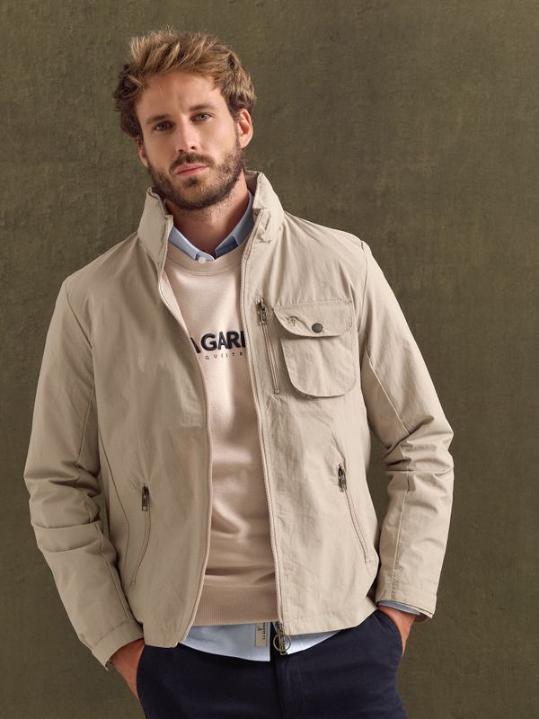 Jaqueta corta-vento técnica | Beige