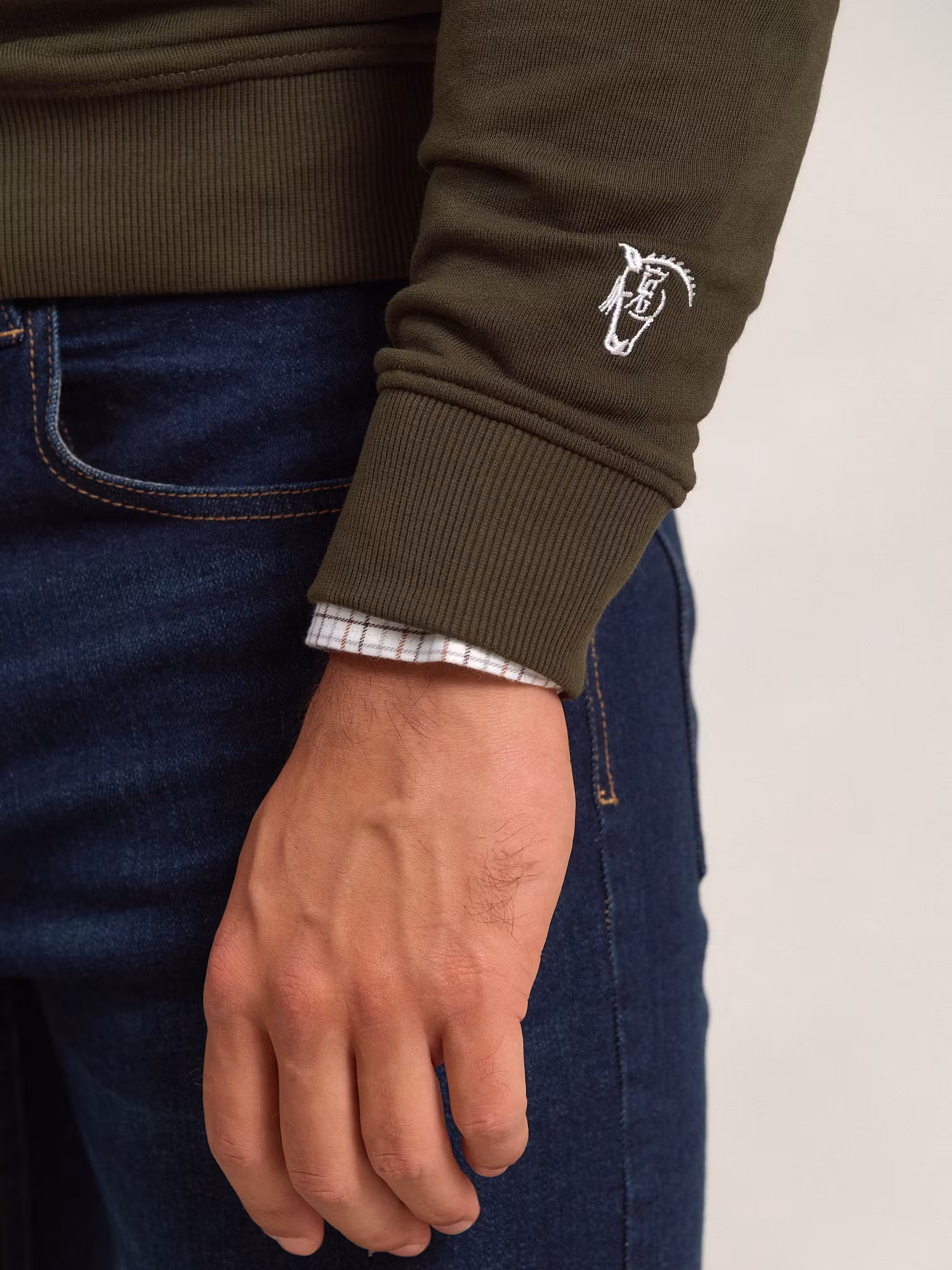 Half-Zip Corduroy Band Sweatshirt | Caza