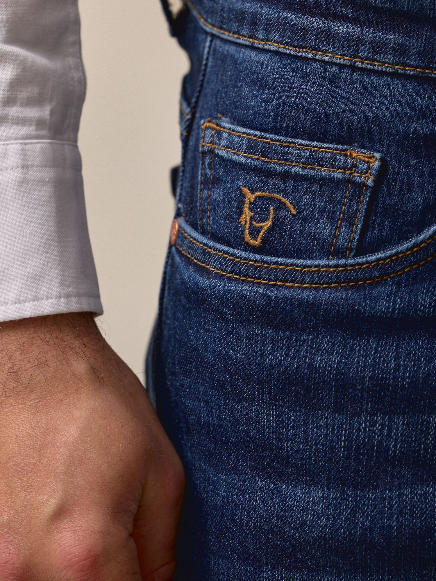 Jeans Regular | Oscuro