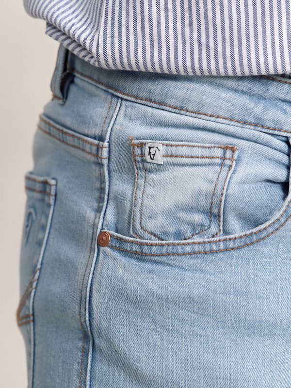 Classic Jeans | Claro
