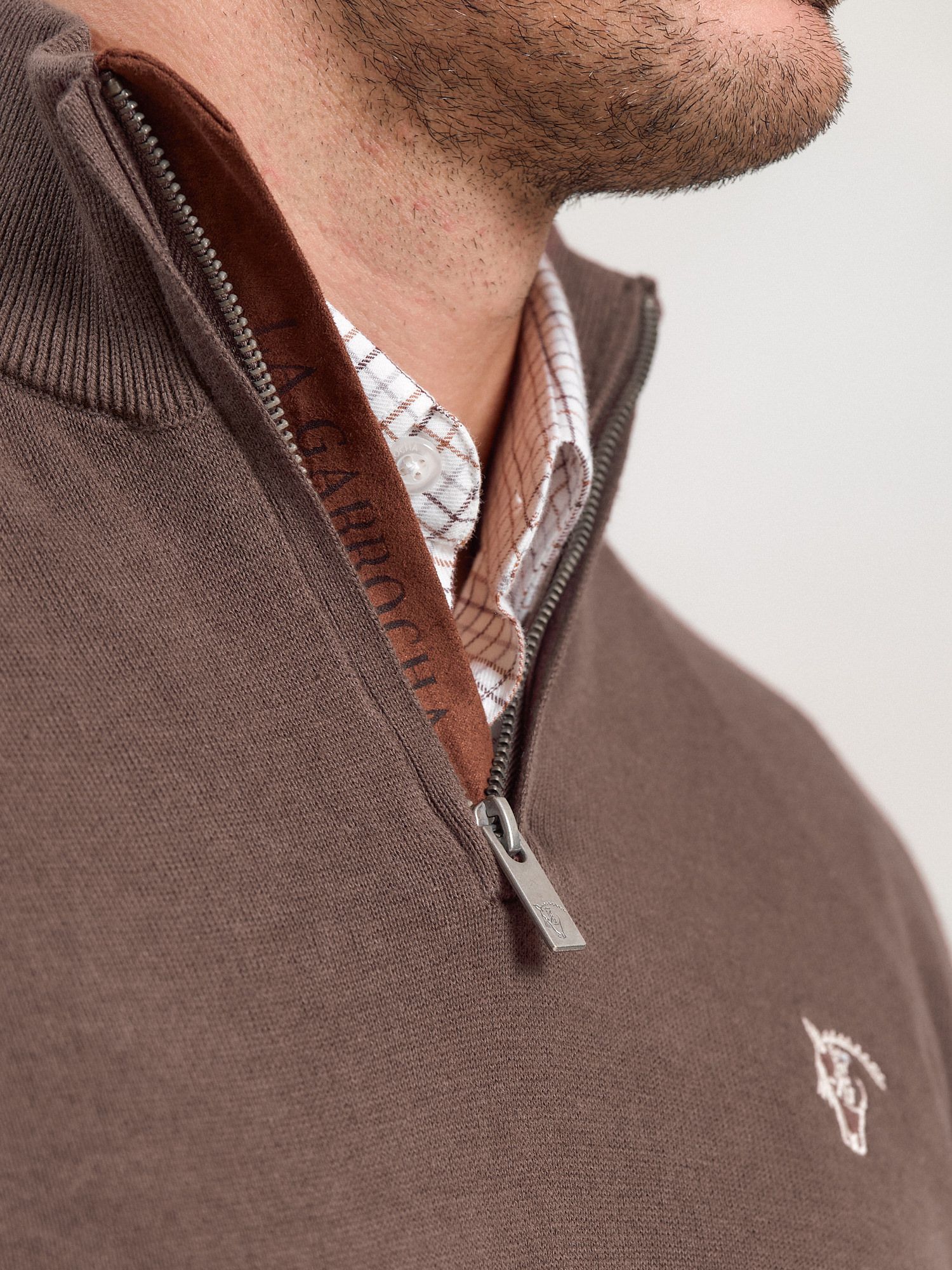 Brand Half-Zip Sweater | Carbón