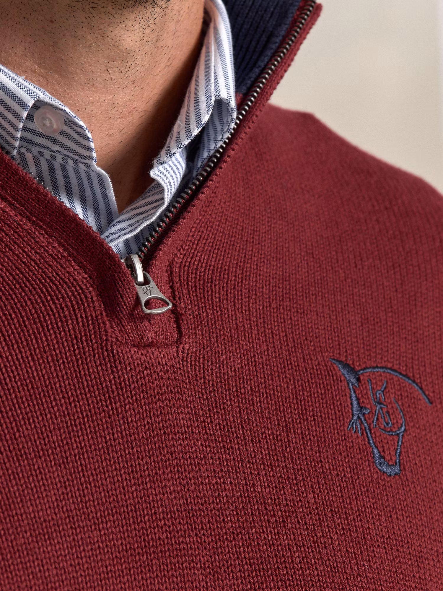 Pull numéro à Demi-Fermeture Éclair | Burgundy