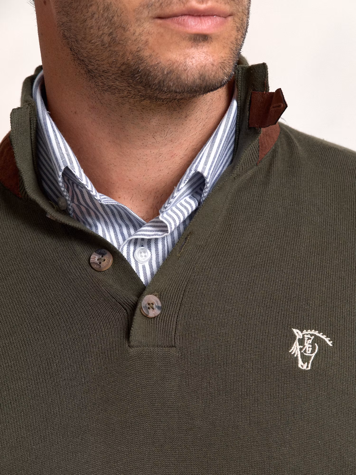 Pull à boutons | Caza