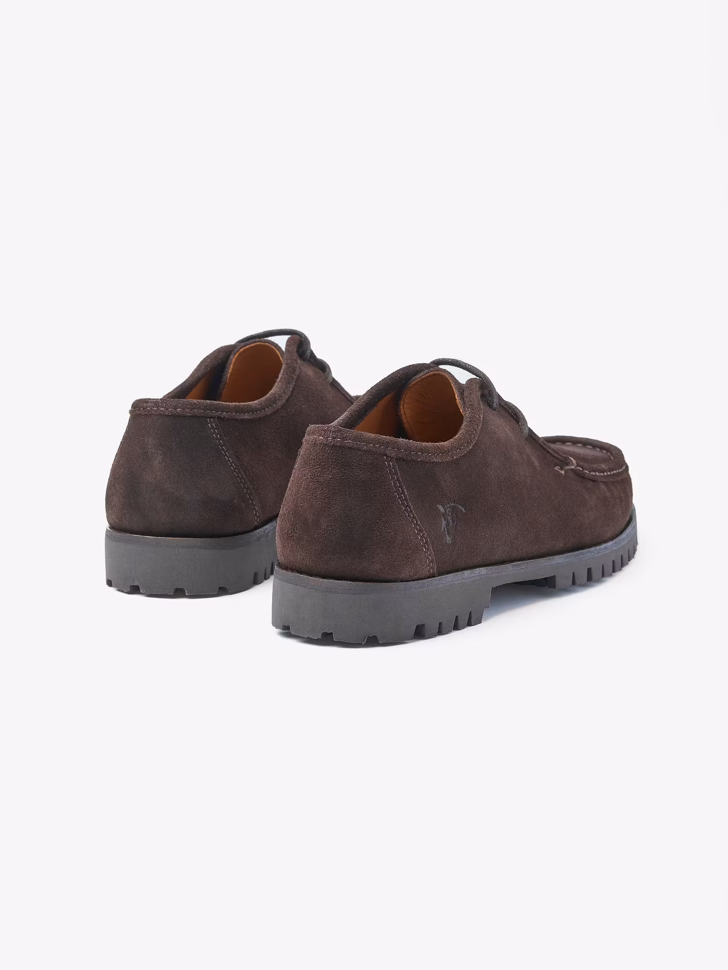 Sapato com atacadores