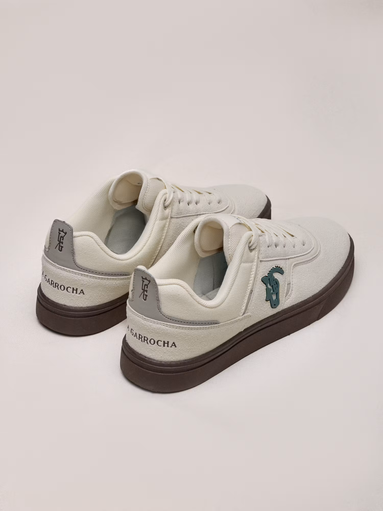 Nantes Sneakers | Ecru