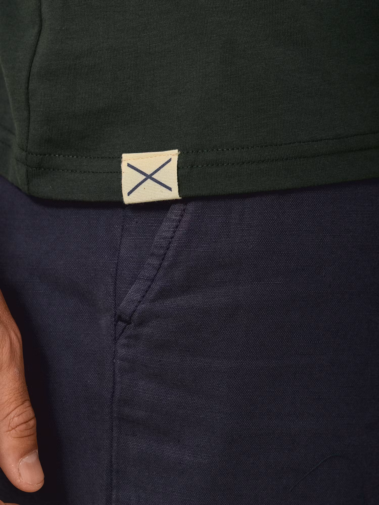 Camiseta com ponto de correntinha | Verde Abeto