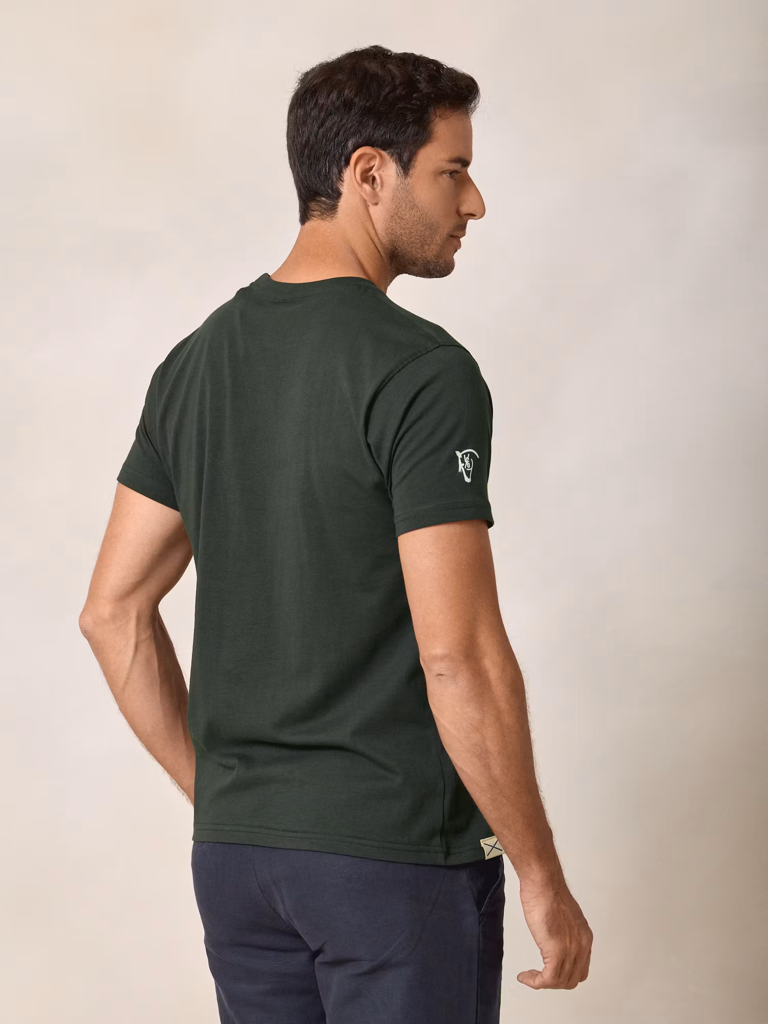 Camiseta com ponto de correntinha | Verde Abeto