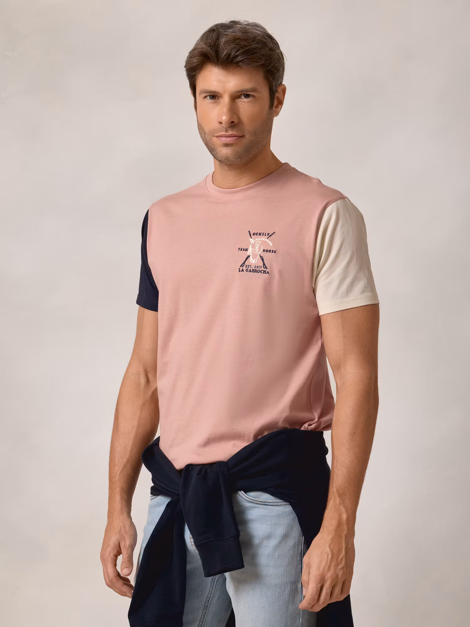 Camiseta com mangas contrastantes | Rosa