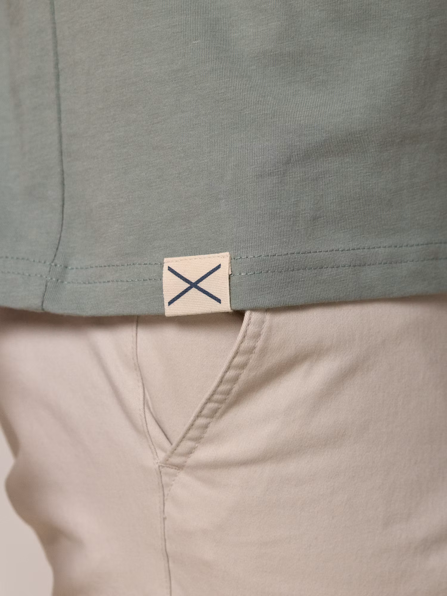 Camiseta com estampa desgastada | Azul Oceano