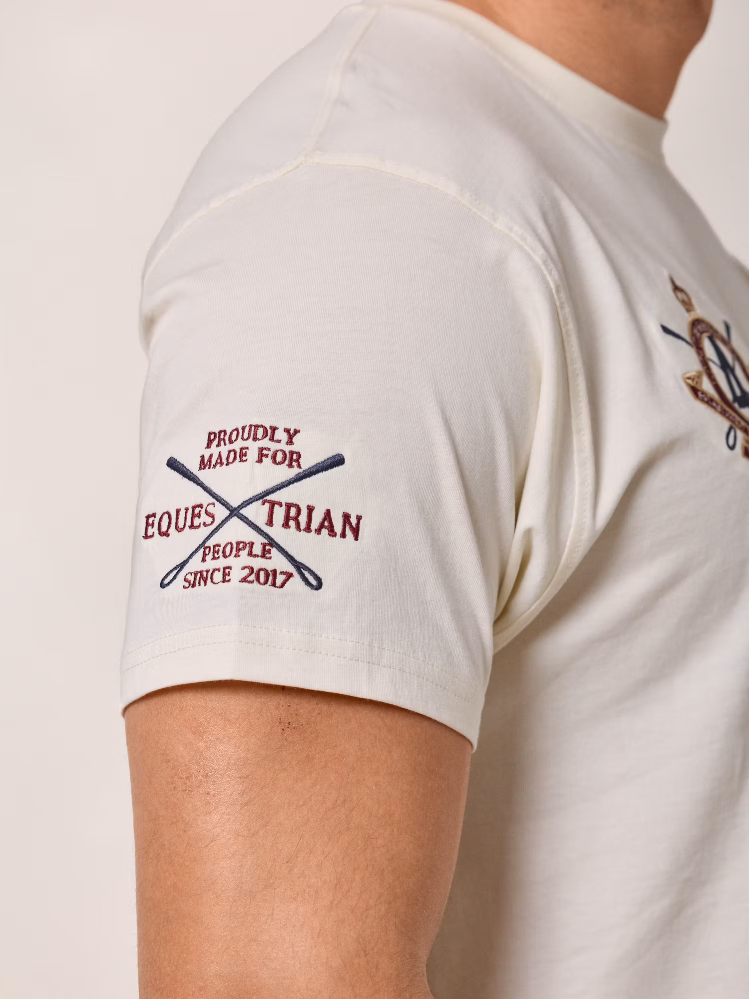 T-shirt Brasão Squad | Cru