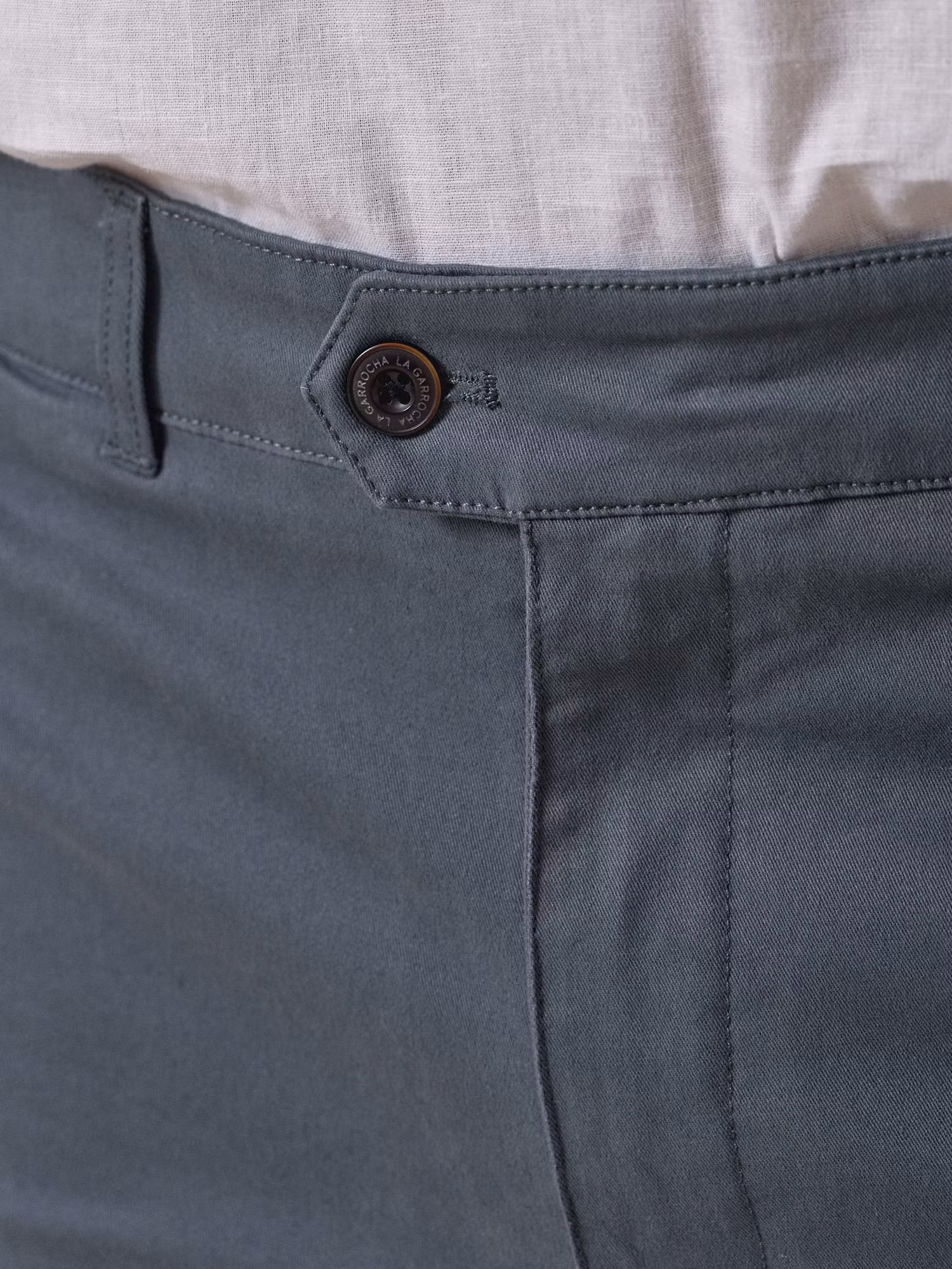 Bermuda Chino | Cobalto