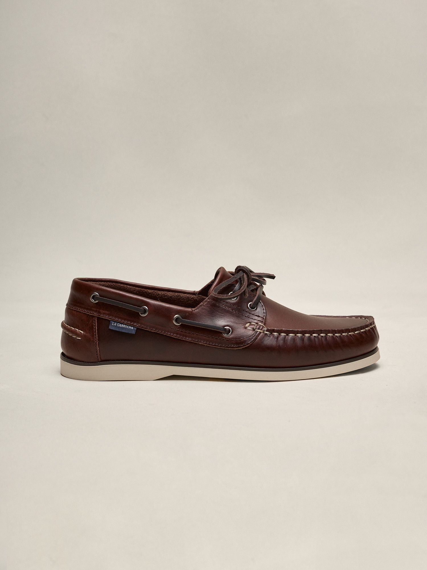 Leather boat shoe
