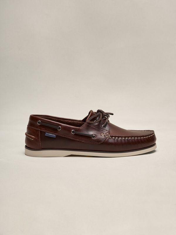 Leather boat shoe
