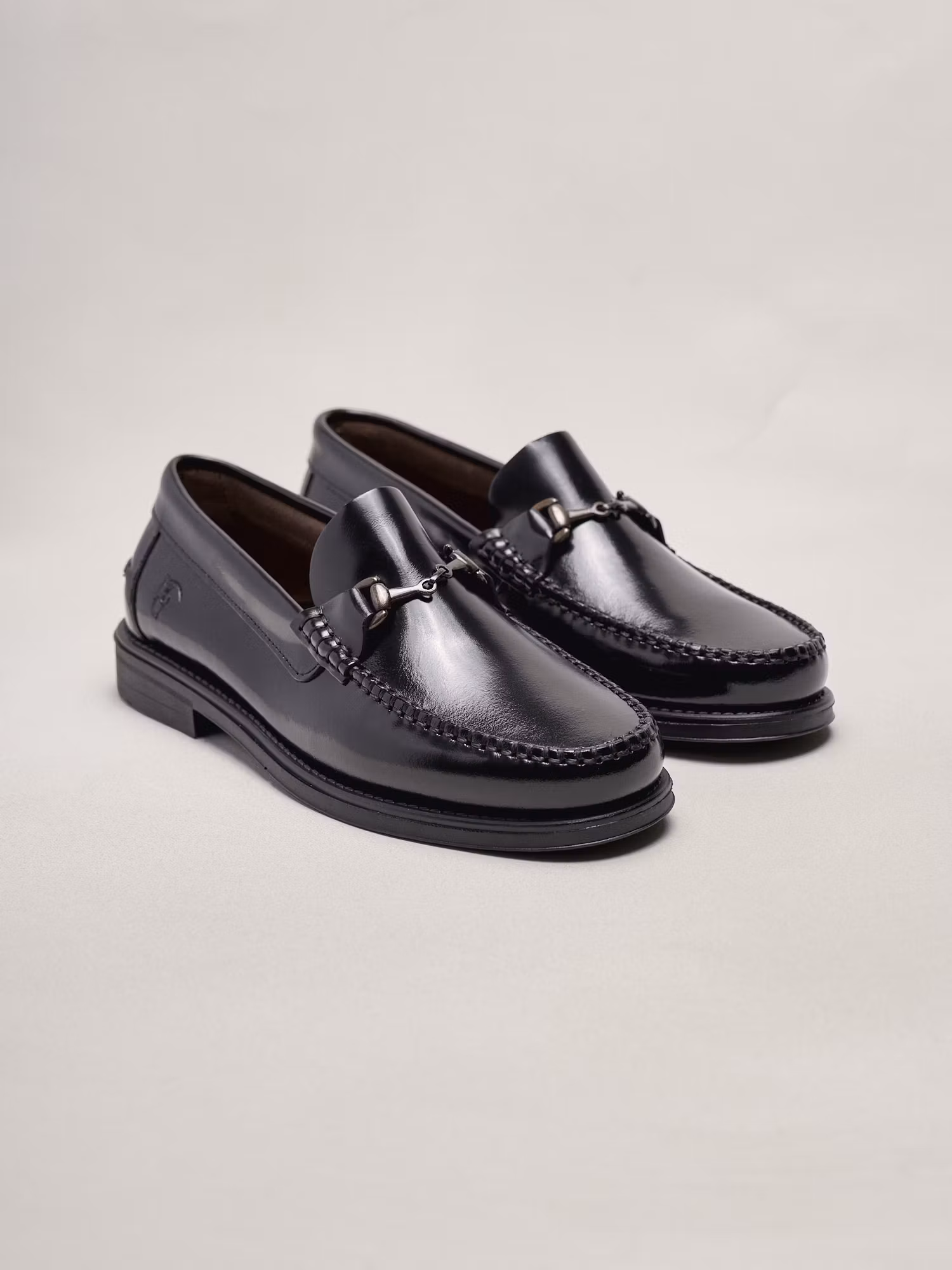 Zapato Castellano Hebilla | Negro