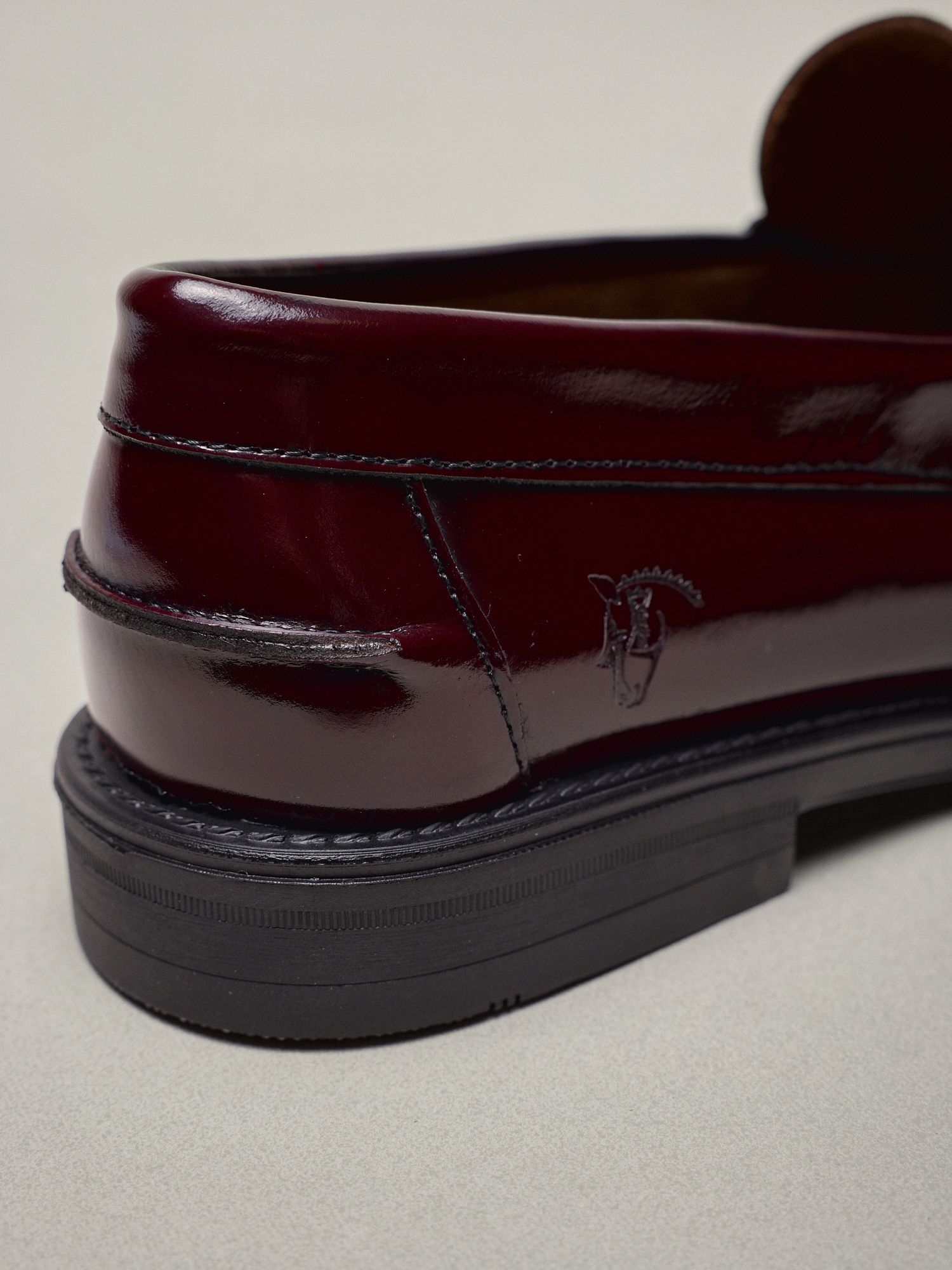 Mocassim penny com fivela | Bordô