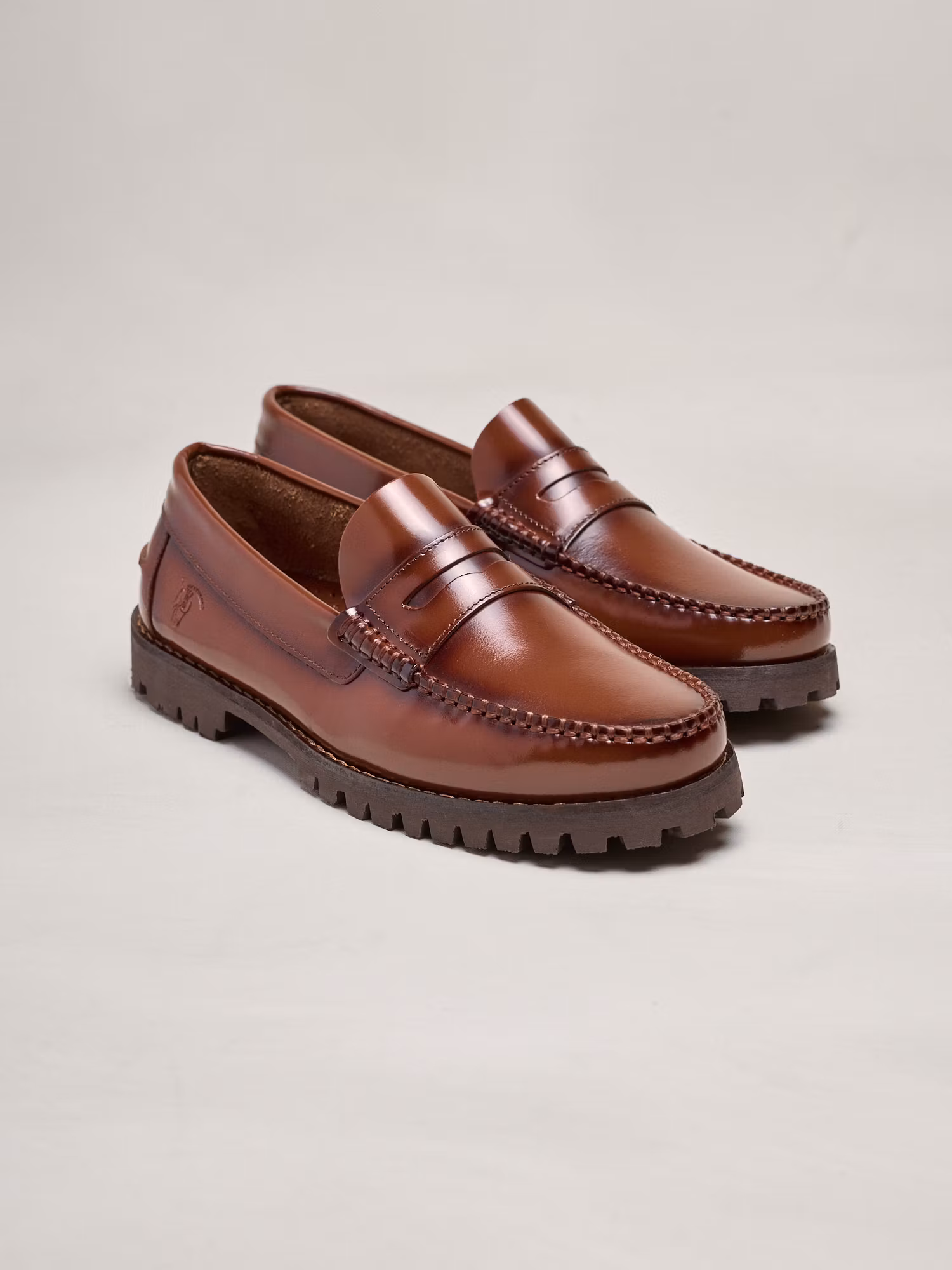 Zapato Castellano Cepillado Suela Track