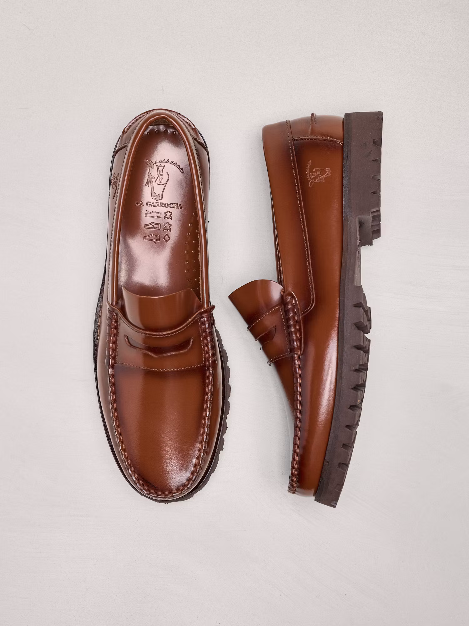 Zapato Castellano Cepillado Suela Track