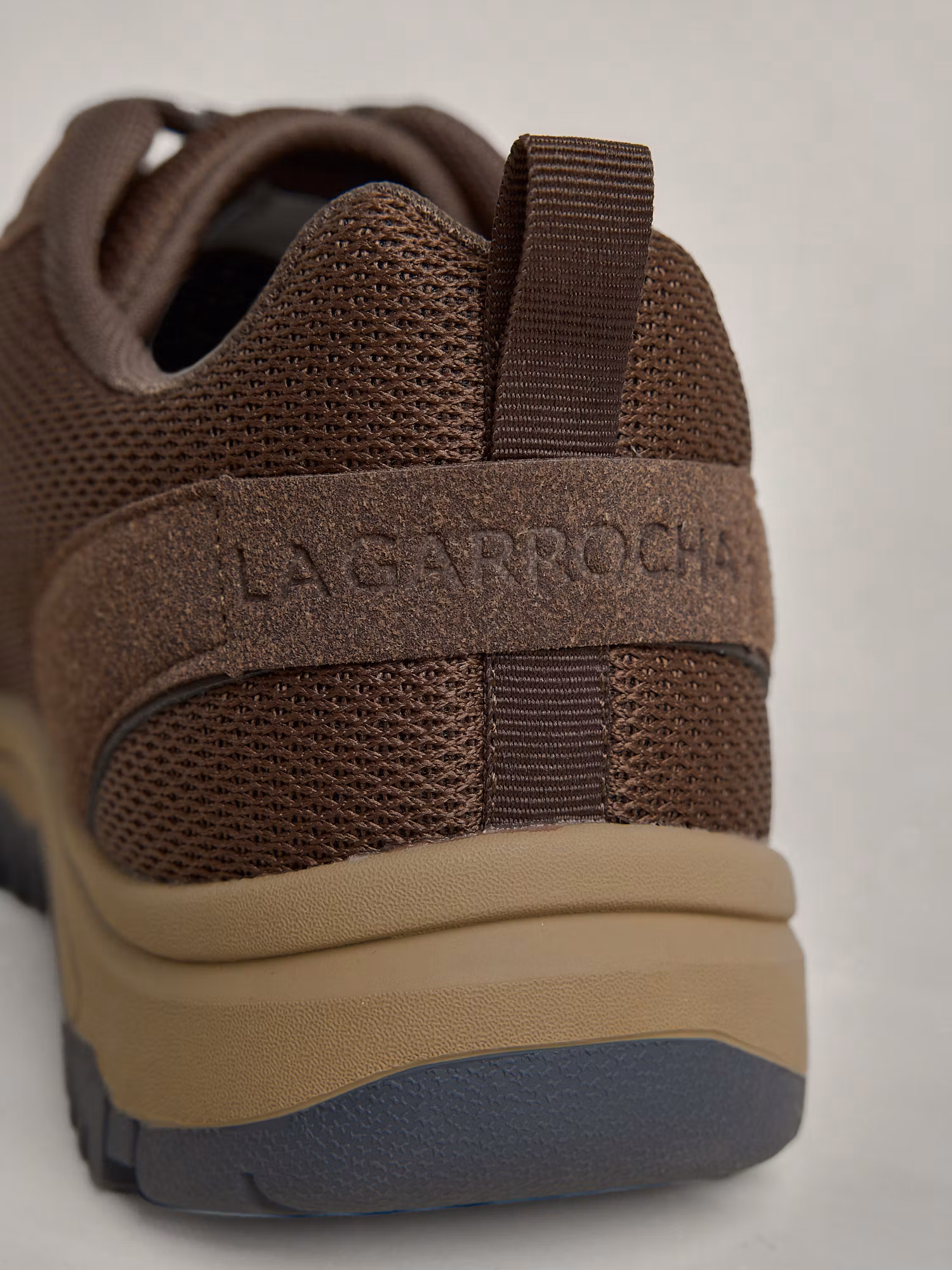 Hiking Sneakers | Brown