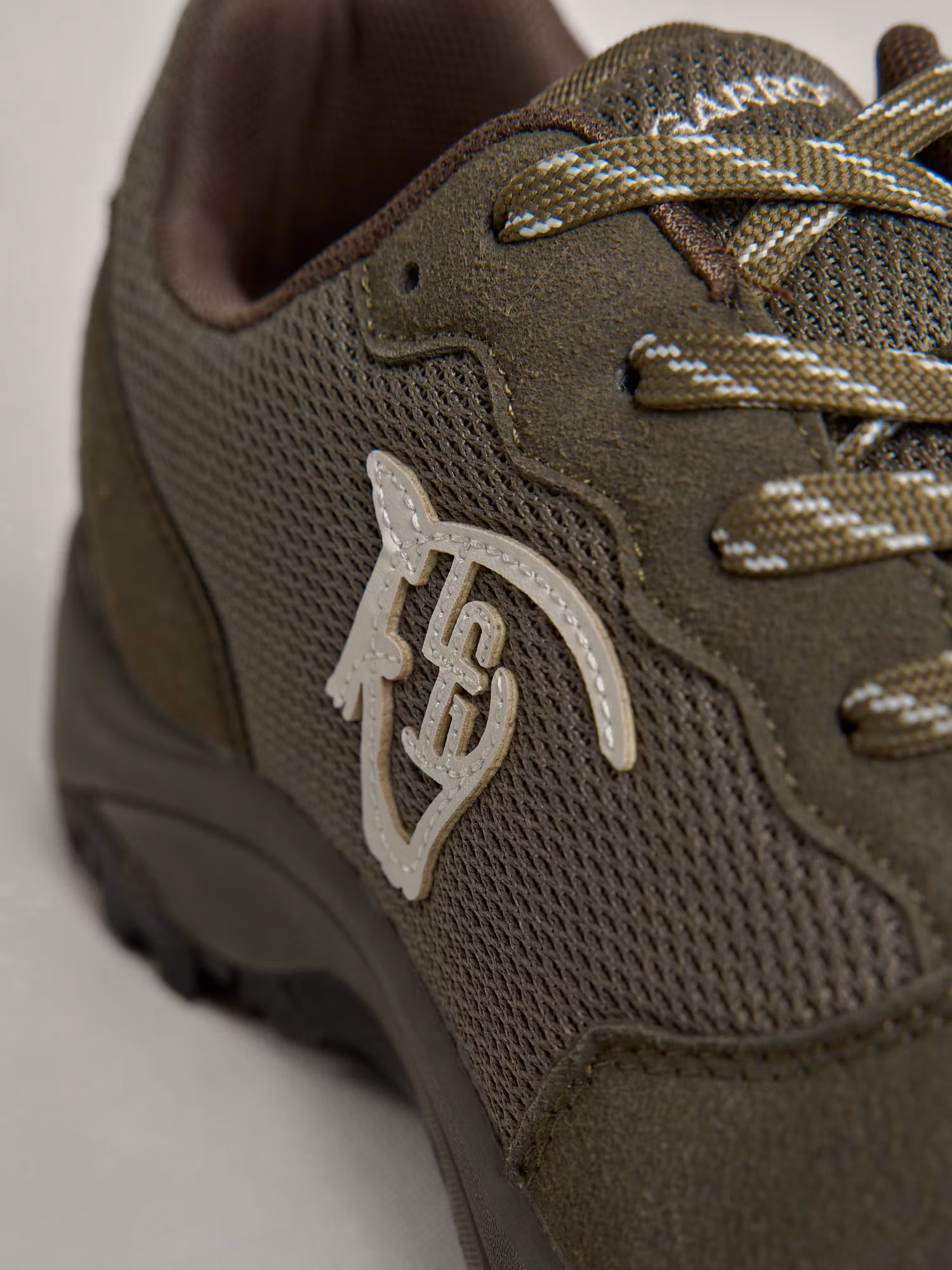 Hiking Sneakers | Moss Green