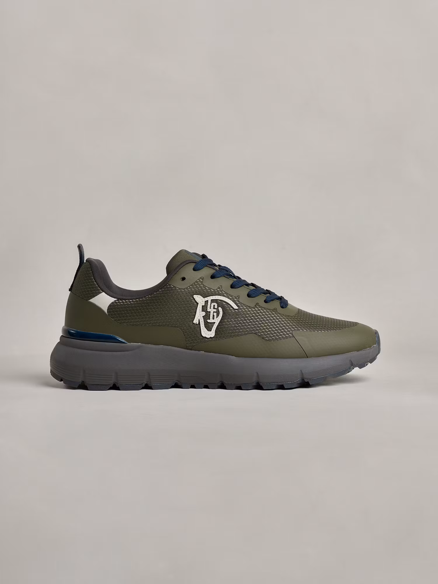 Trek Sneakers | Moss Green