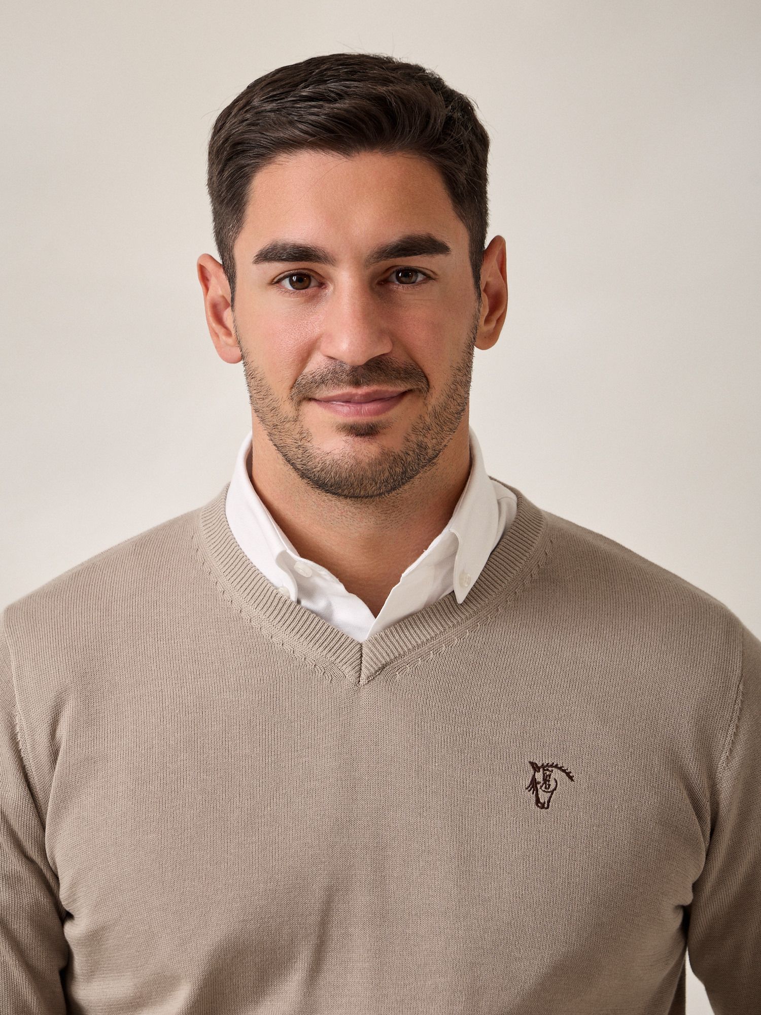 Sweater com decote em V | Pedra