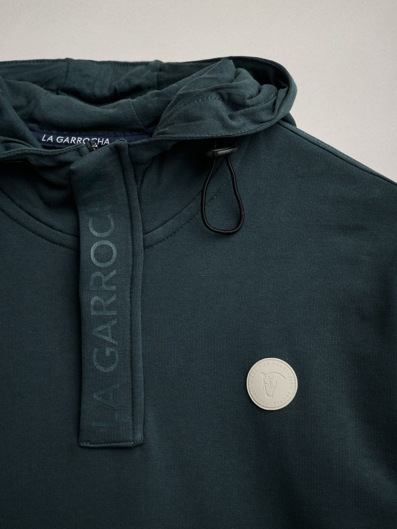 Sweatshirt com Meio Zíper e Capuz | Azul Lago