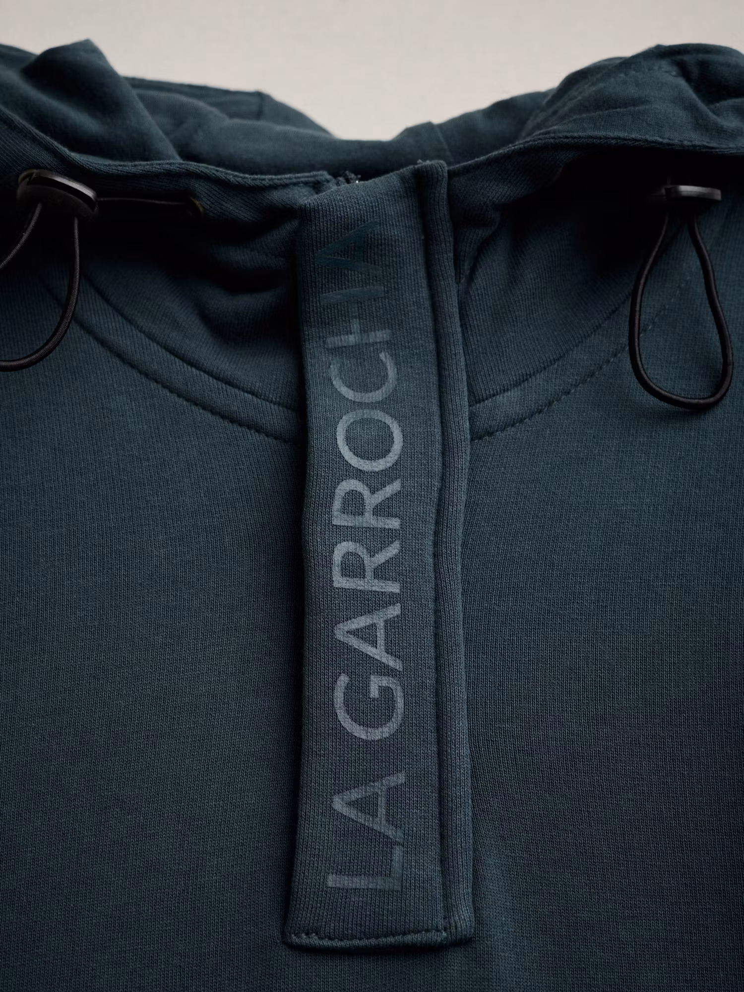Sweatshirt com Meio Zíper e Capuz | Azul Lago