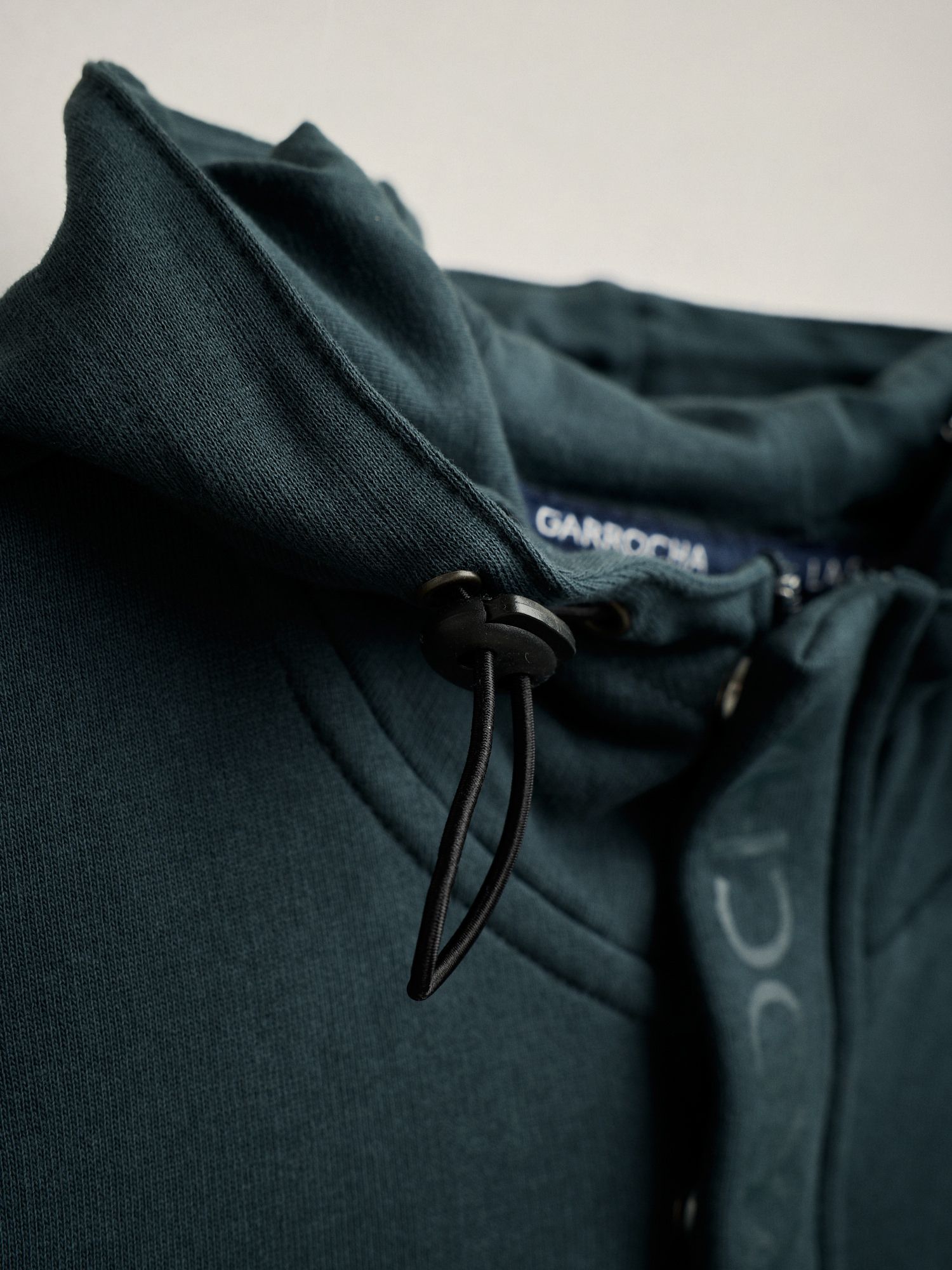 Sweatshirt com Meio Zíper e Capuz | Azul Lago