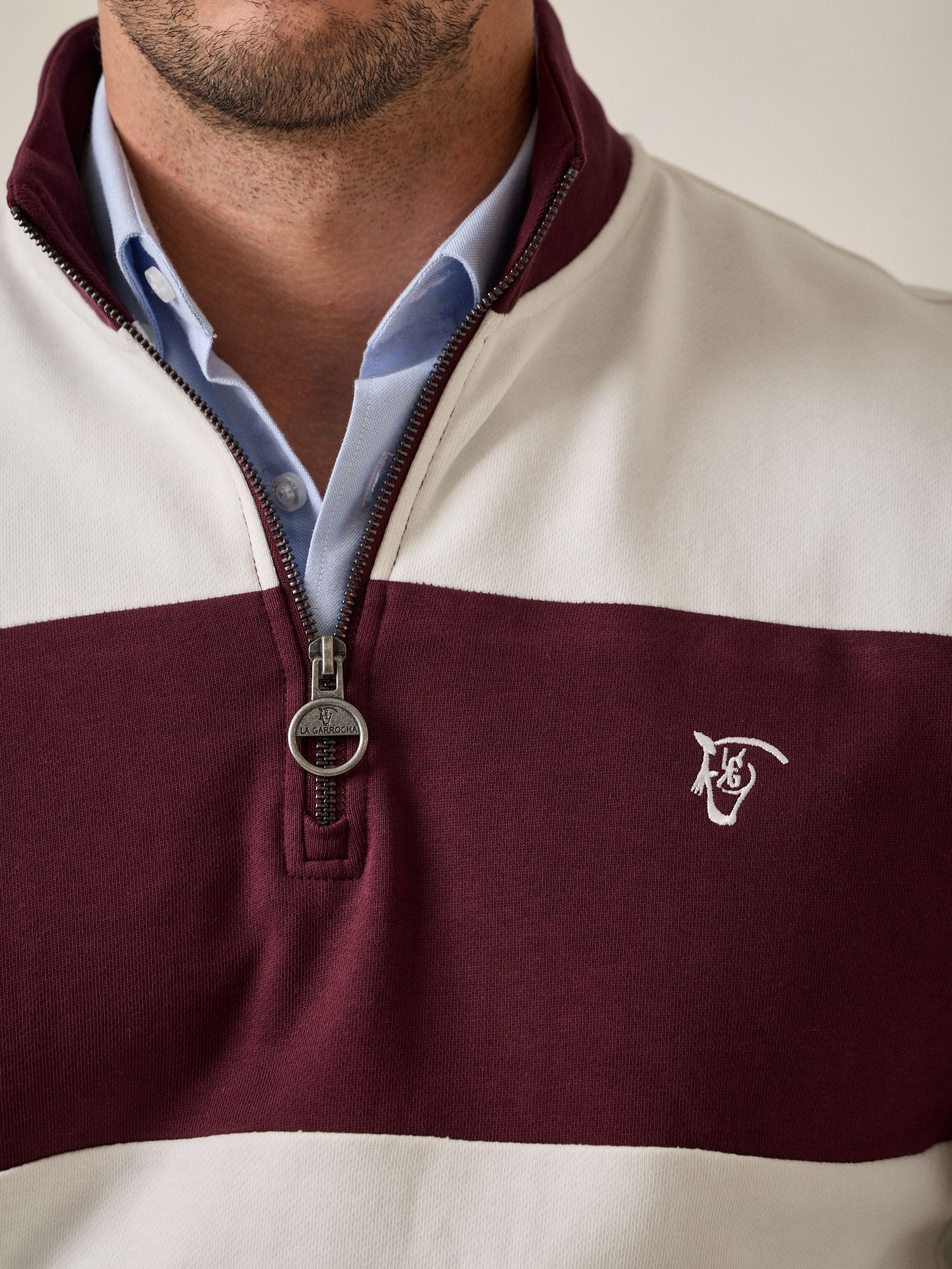 Sweatshirt às riscas com meia-zip | Amora