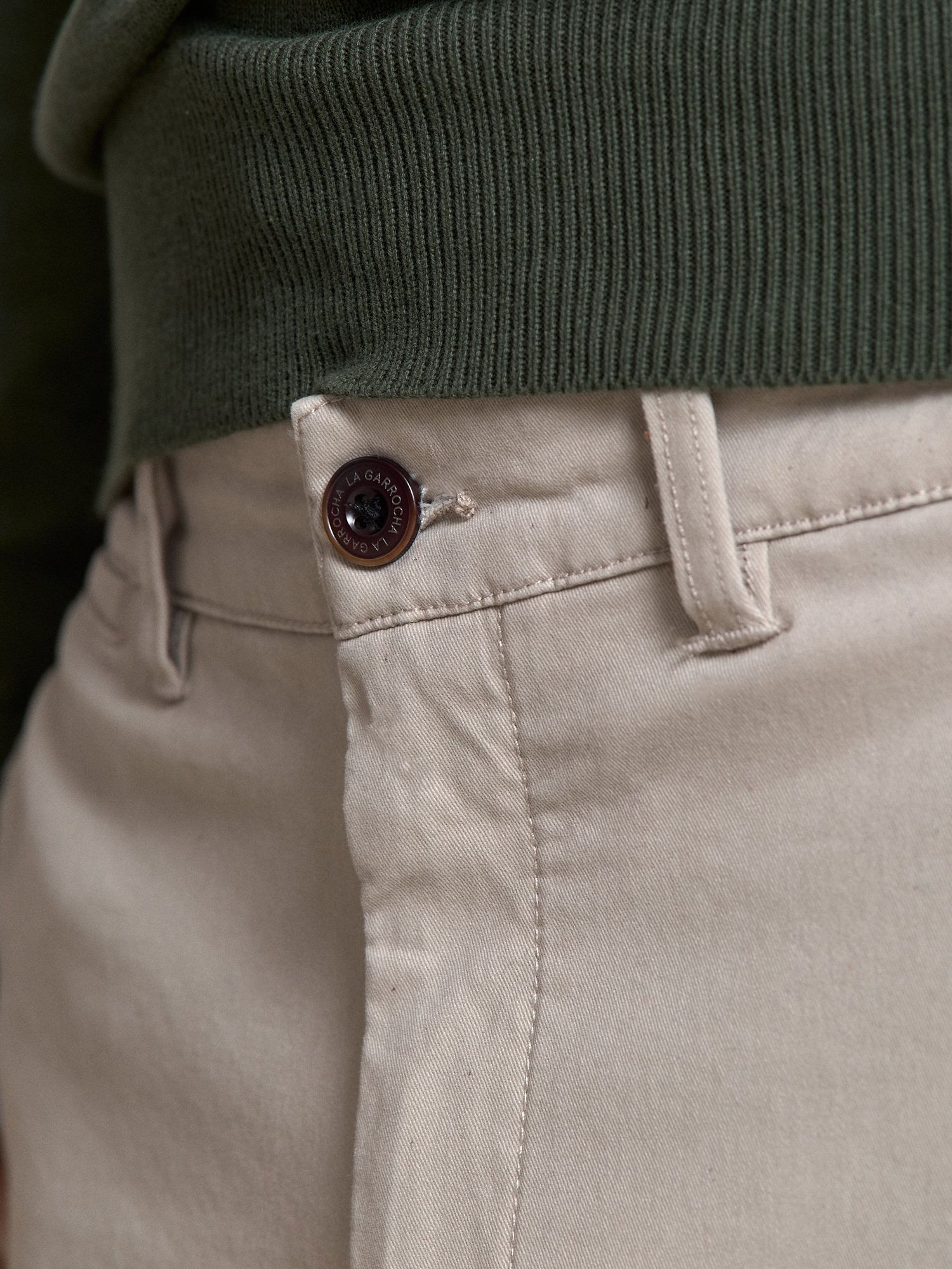 Regular Chinos | Stone
