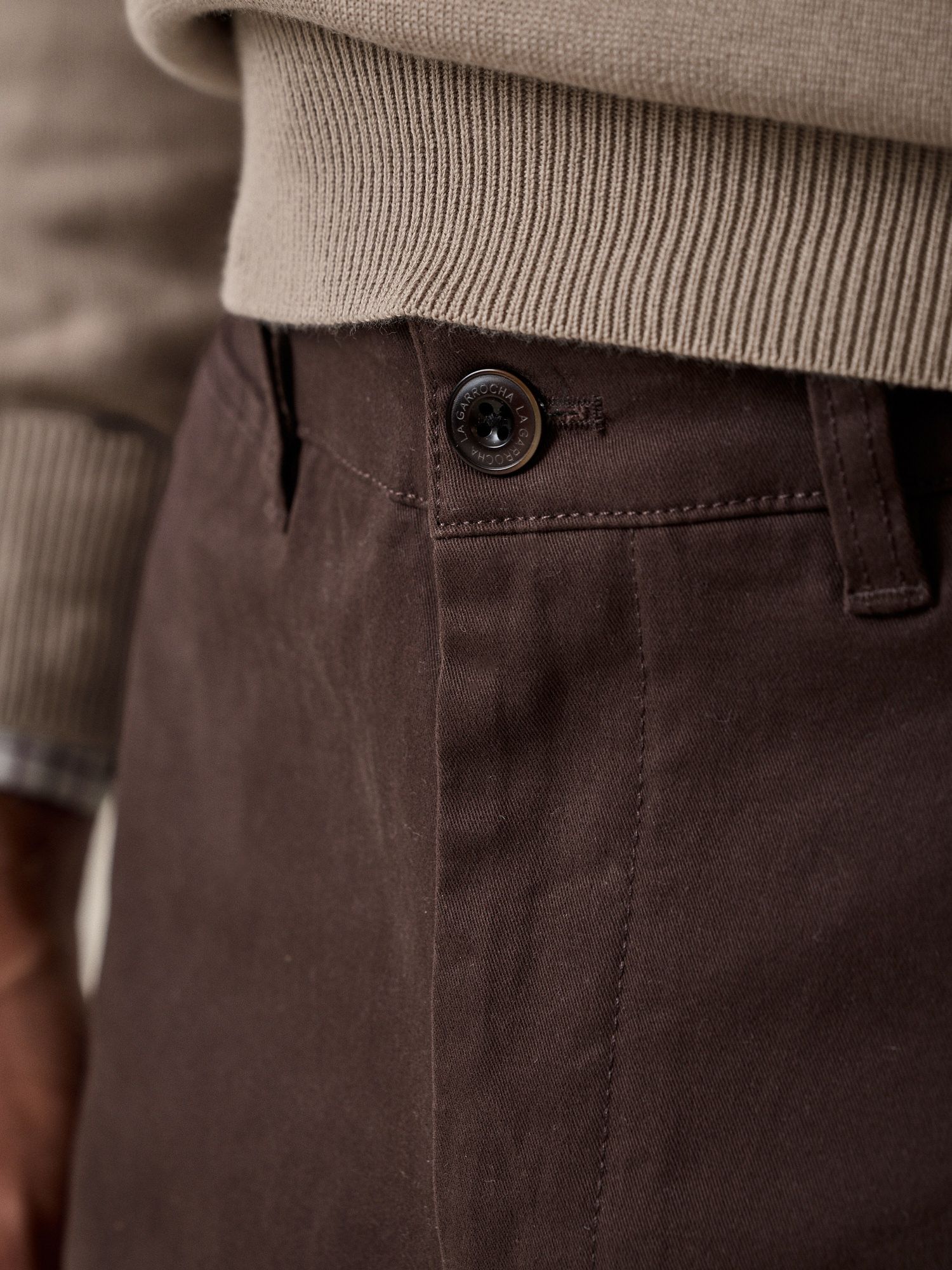 Regular Chinos | Mocha